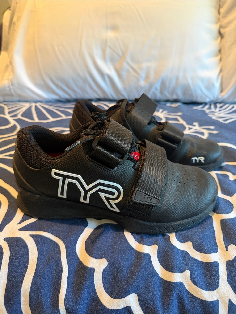 TYR L1 Lifting Shoes - Picture 3 of 6